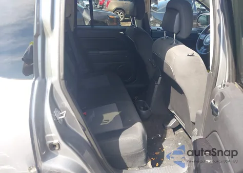 2016 Jeep Compass Sport z USA, uszkodzony, nr VIN 1C4NJCBA8GD611259